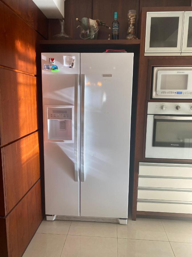 Lindo apartamento no centro de Canela Exterior foto
