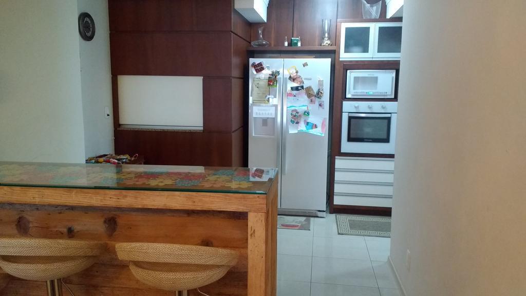 Lindo apartamento no centro de Canela Exterior foto