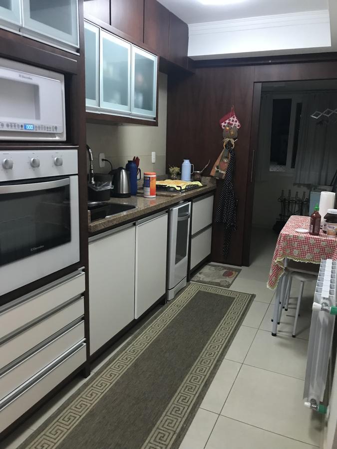 Lindo apartamento no centro de Canela Exterior foto