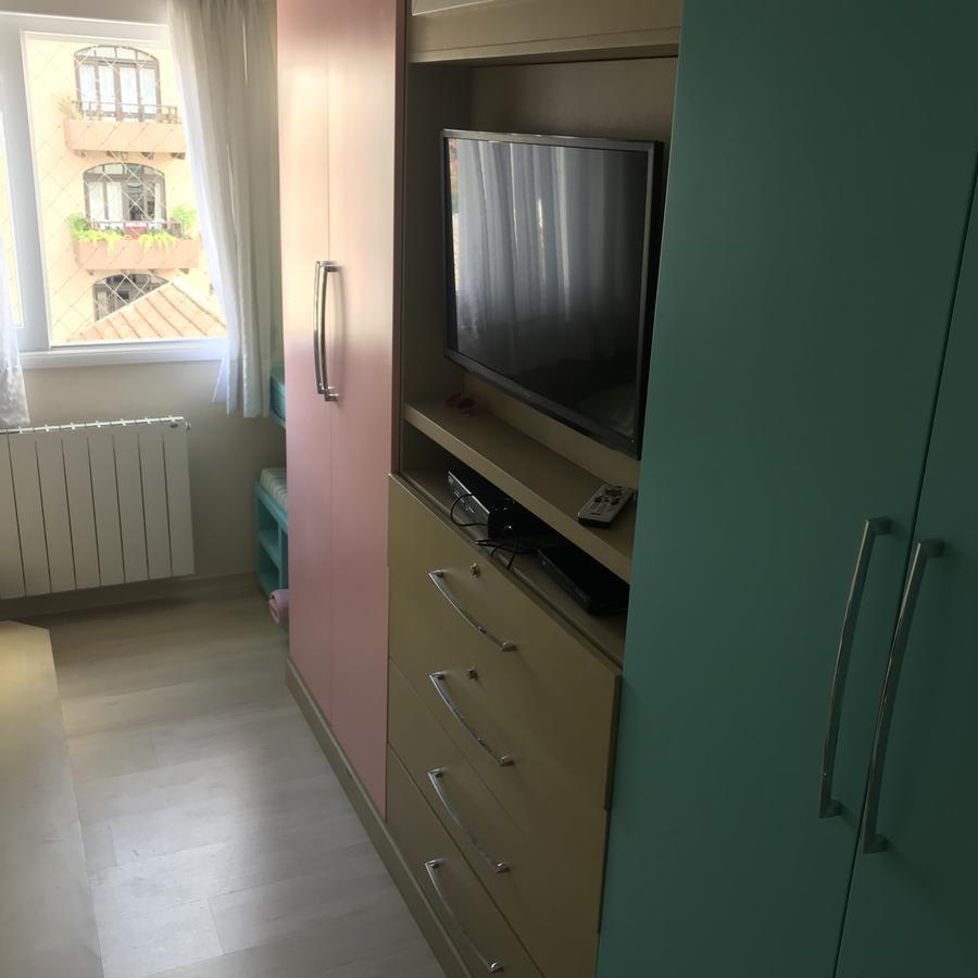 Lindo apartamento no centro de Canela Exterior foto