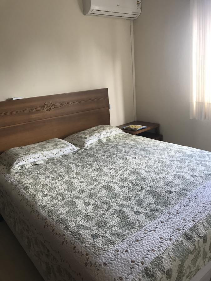 Lindo apartamento no centro de Canela Exterior foto